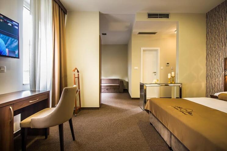 Central Luxury Rooms Omis Exterior photo