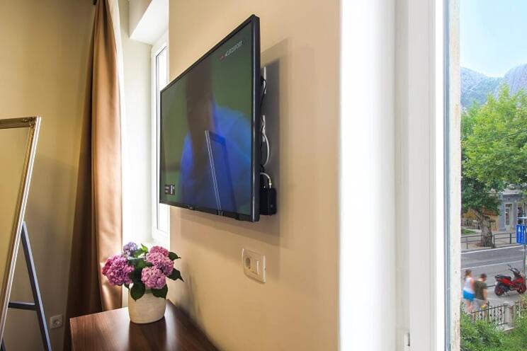 Central Luxury Rooms Omis Exterior photo