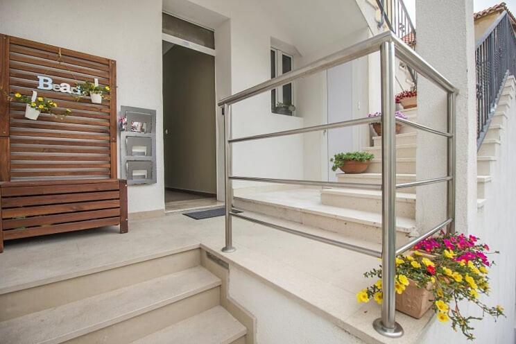 Central Luxury Rooms Omis Exterior photo