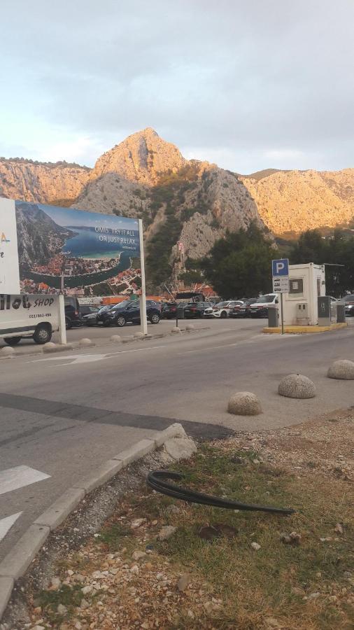 Central Luxury Rooms Omis Exterior photo