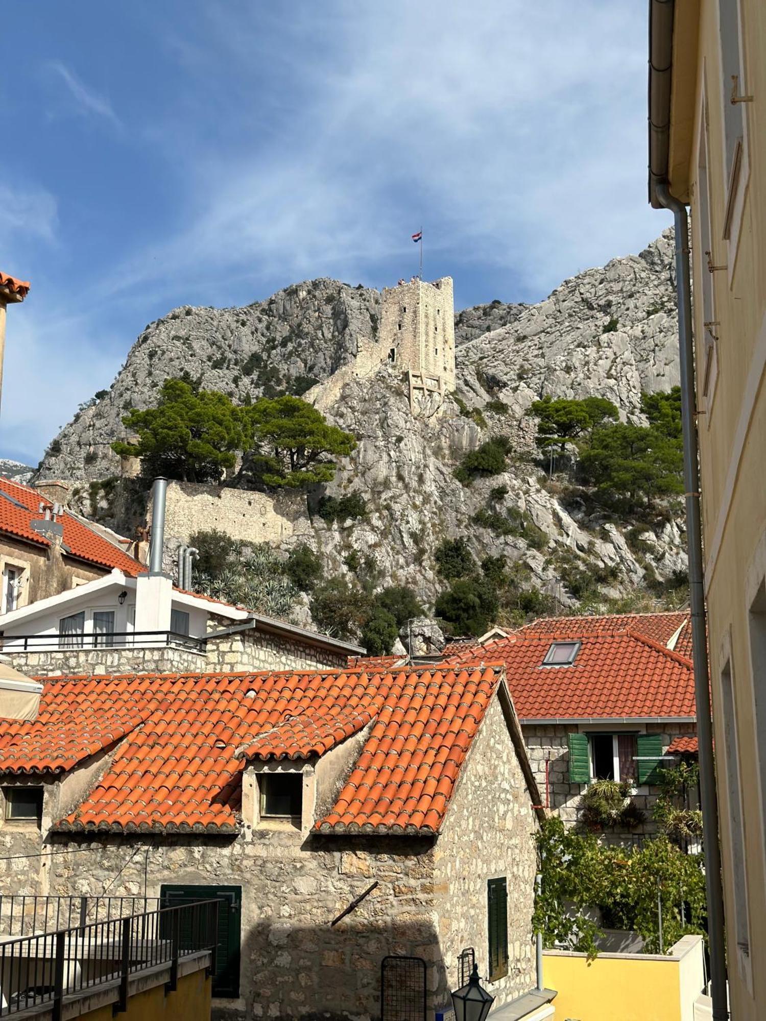 Central Luxury Rooms Omis Exterior photo